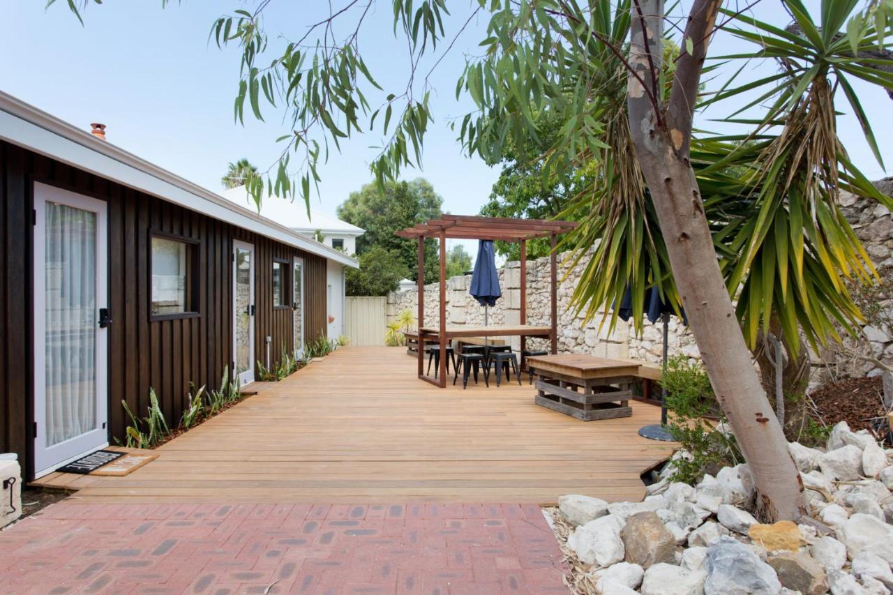 Dingo At White Gum Lodge Fremantle Exterior foto